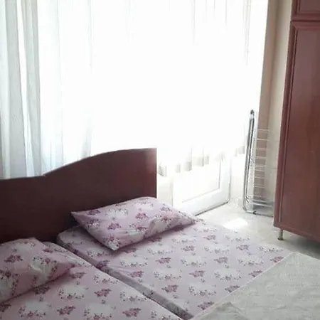 Adaroom